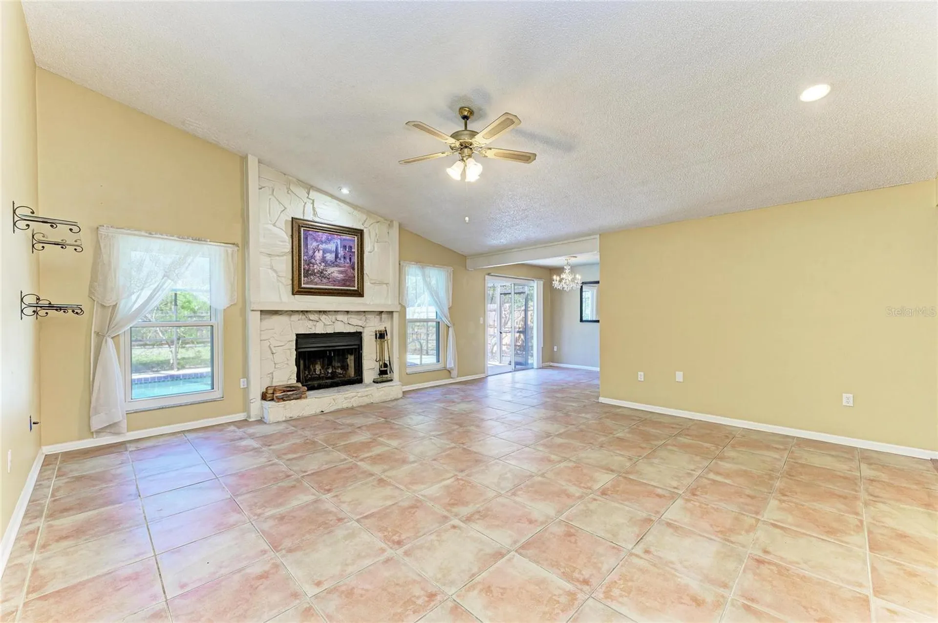 903 Plum Tree Lane Sarasota FL 34243