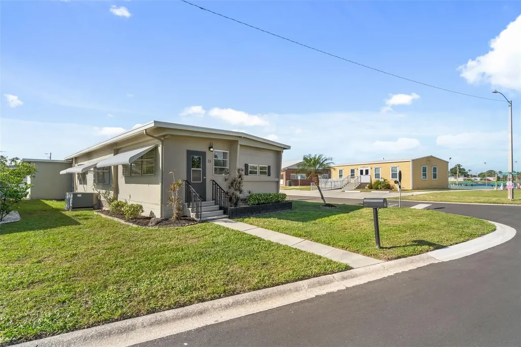 2900 8th Avenue W Palmetto FL 34221