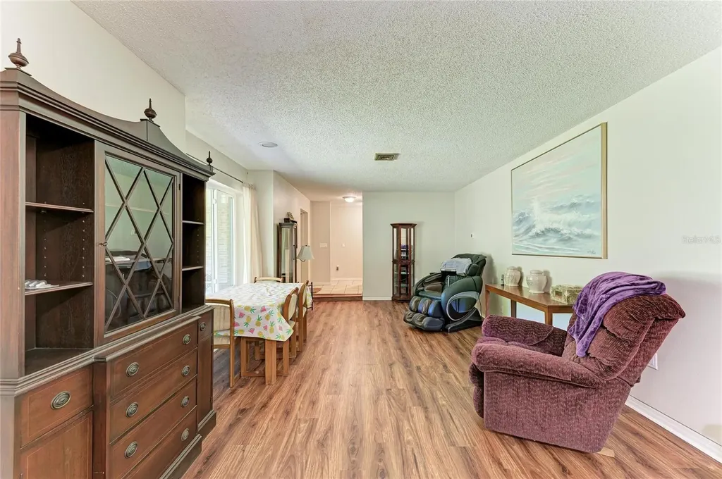 4328 Lost Forest Lane Sarasota FL 34235