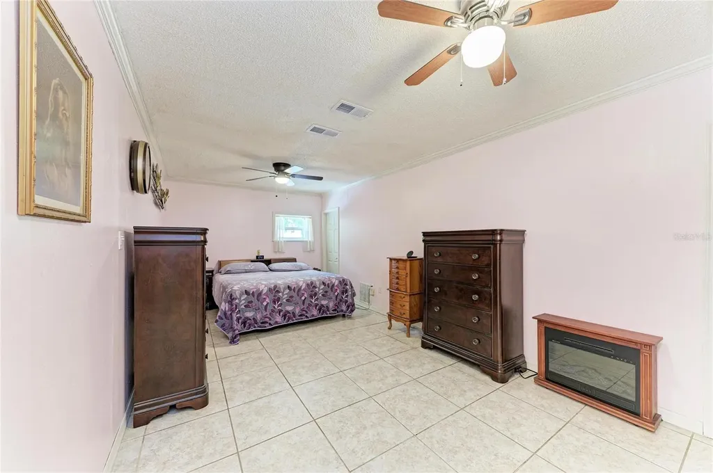 4328 Lost Forest Lane Sarasota FL 34235