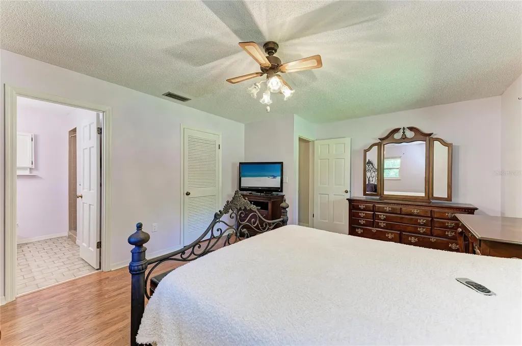 4328 Lost Forest Lane Sarasota FL 34235