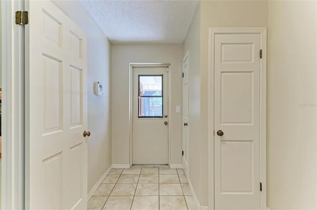 4328 Lost Forest Lane Sarasota FL 34235