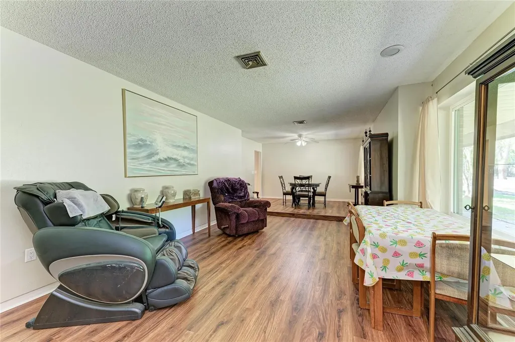 4328 Lost Forest Lane Sarasota FL 34235