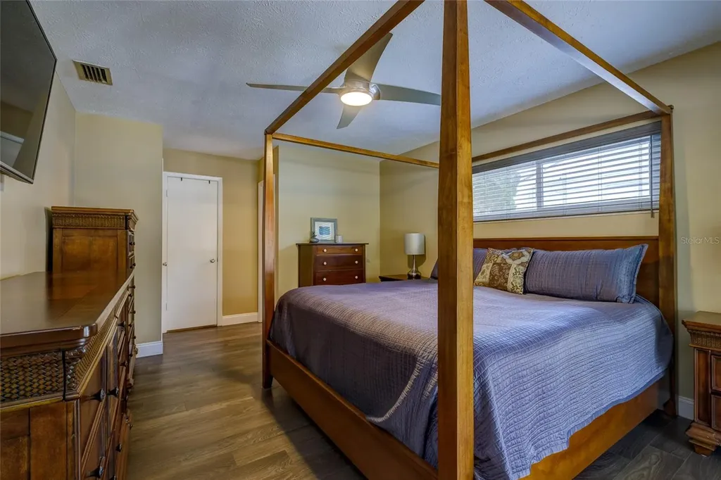 3210 Tarabrook Drive Tampa FL 33618