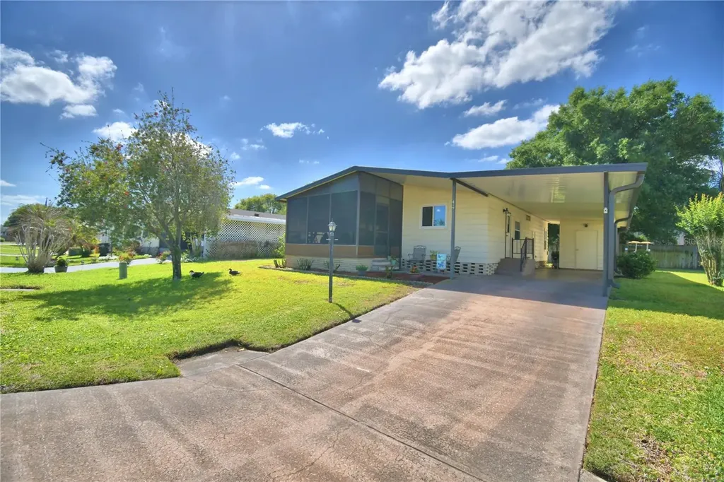 447 Village Circle SW Winter Haven FL 33880