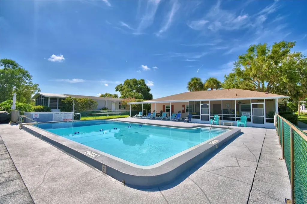 447 Village Circle SW Winter Haven FL 33880