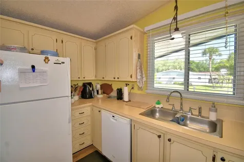 447 Village Circle SW Winter Haven FL 33880