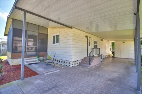 447 Village Circle SW Winter Haven FL 33880