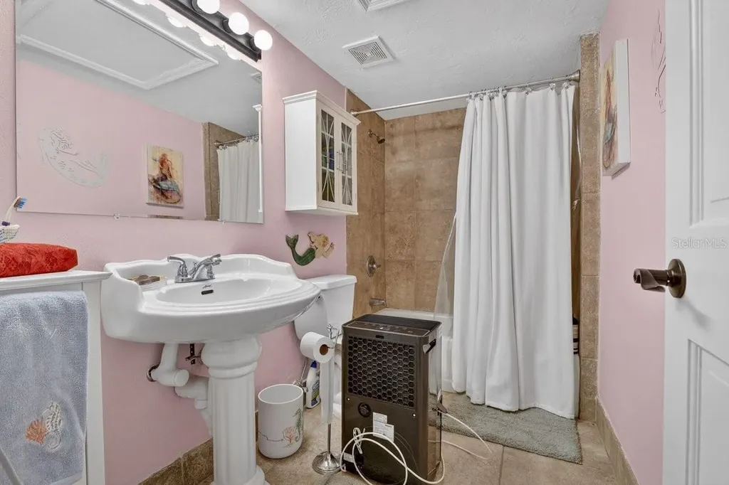 128 Mitchell Place Daytona Beach FL 32118