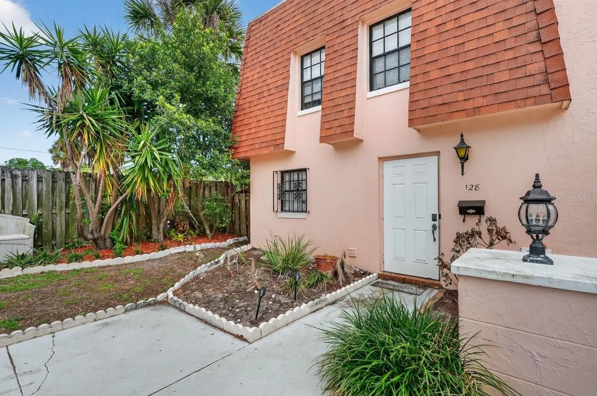 128 Mitchell Place Daytona Beach FL 32118