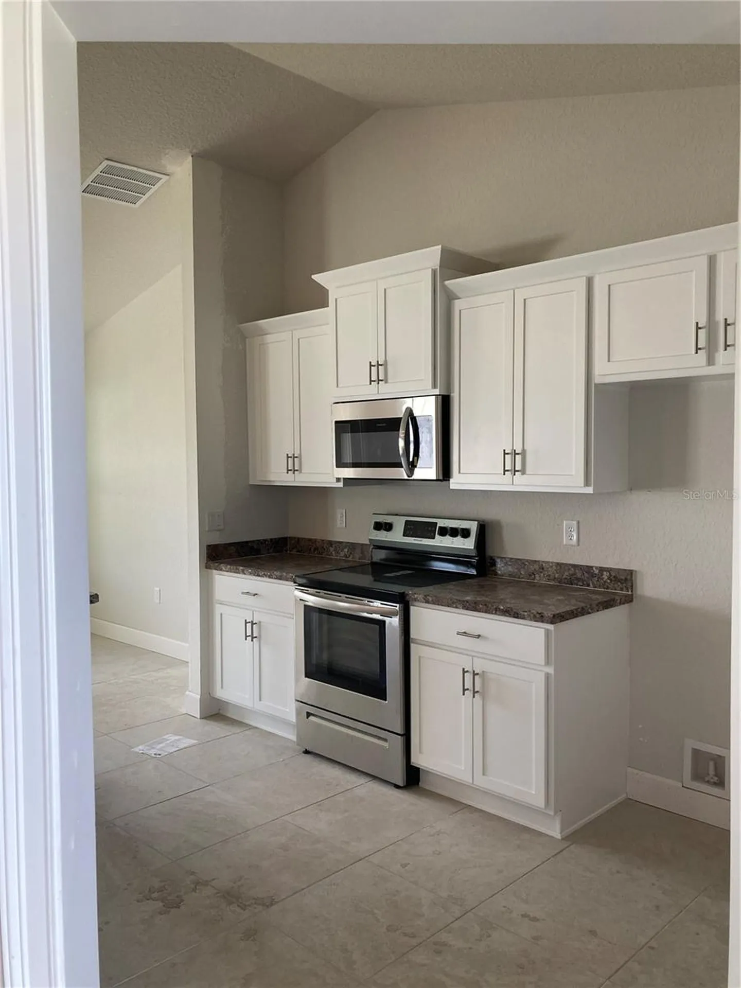 12609 NE 48th Street Oxford FL 34484