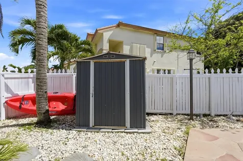3135 Sunset Circle Margate FL 33063