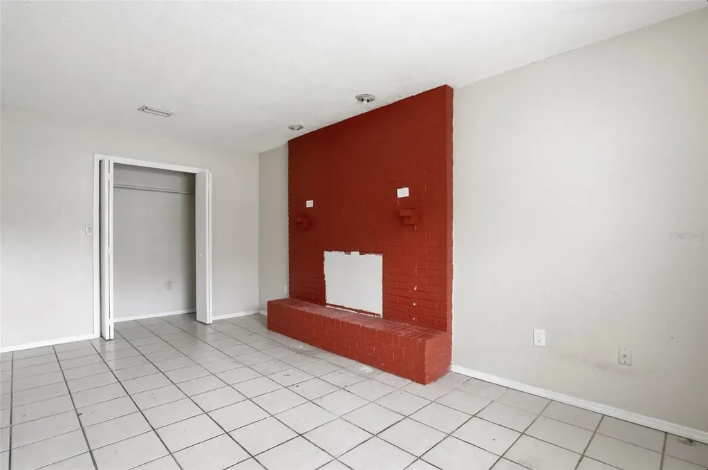 4811 E Clifton Street Tampa FL 33610