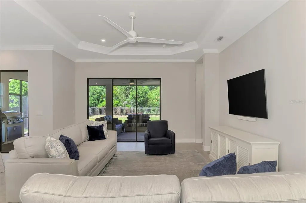 5313 Trails Bend Court Sarasota FL 34238