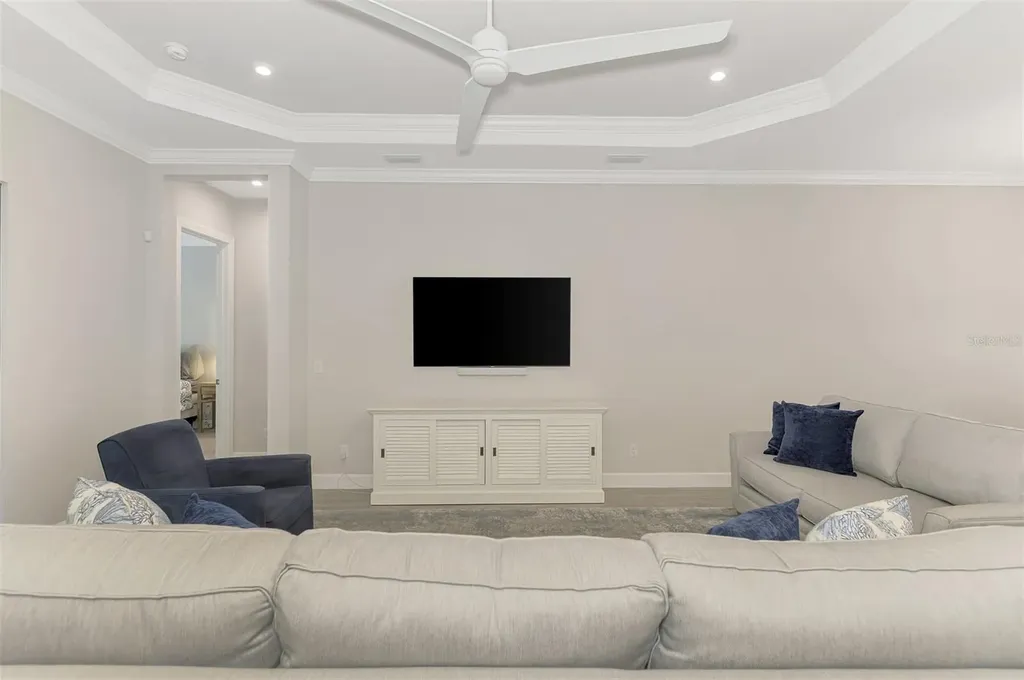 5313 Trails Bend Court Sarasota FL 34238