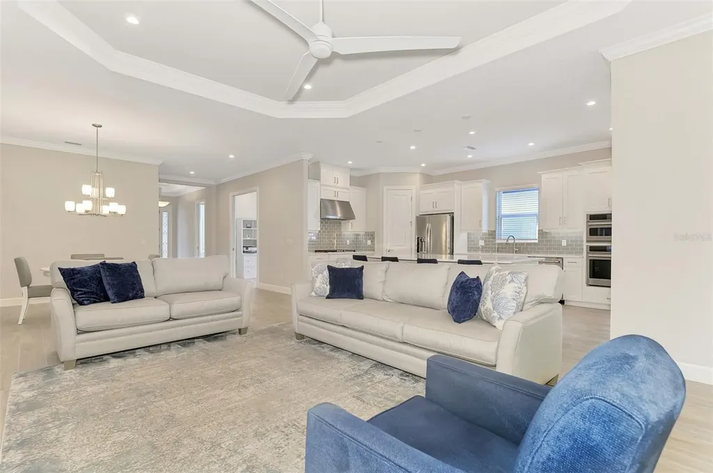 5313 Trails Bend Court Sarasota FL 34238