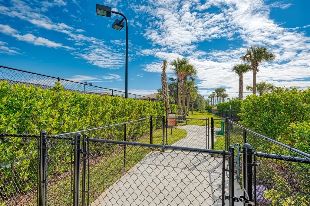 5313 Trails Bend Court Sarasota FL 34238