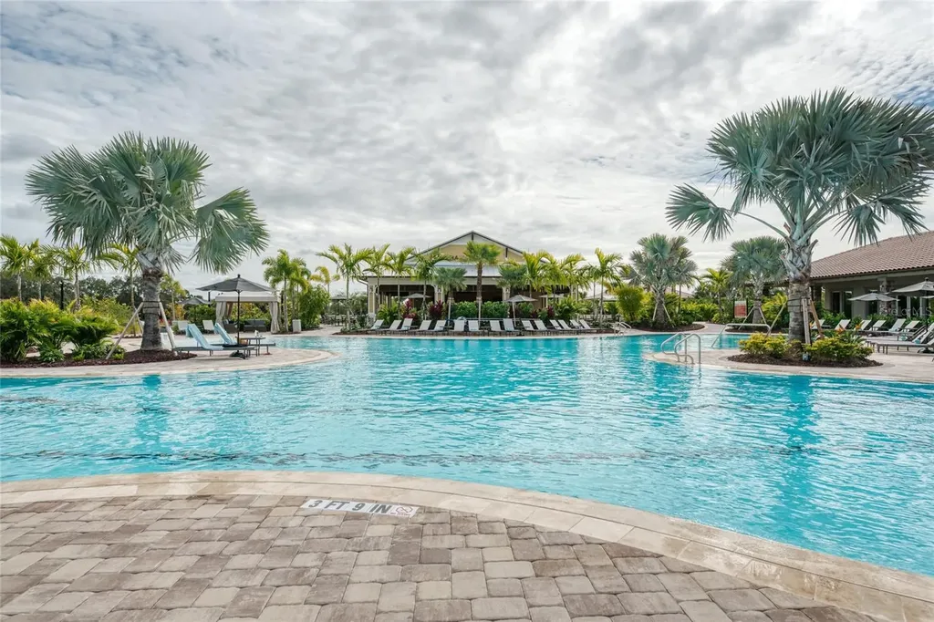 5313 Trails Bend Court Sarasota FL 34238