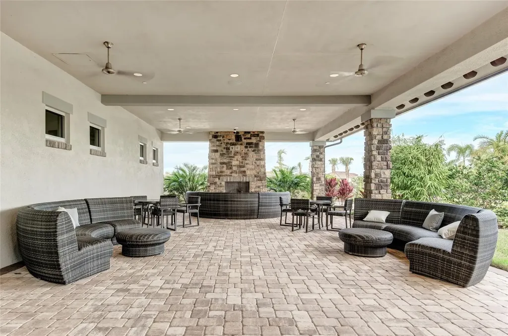 5313 Trails Bend Court Sarasota FL 34238