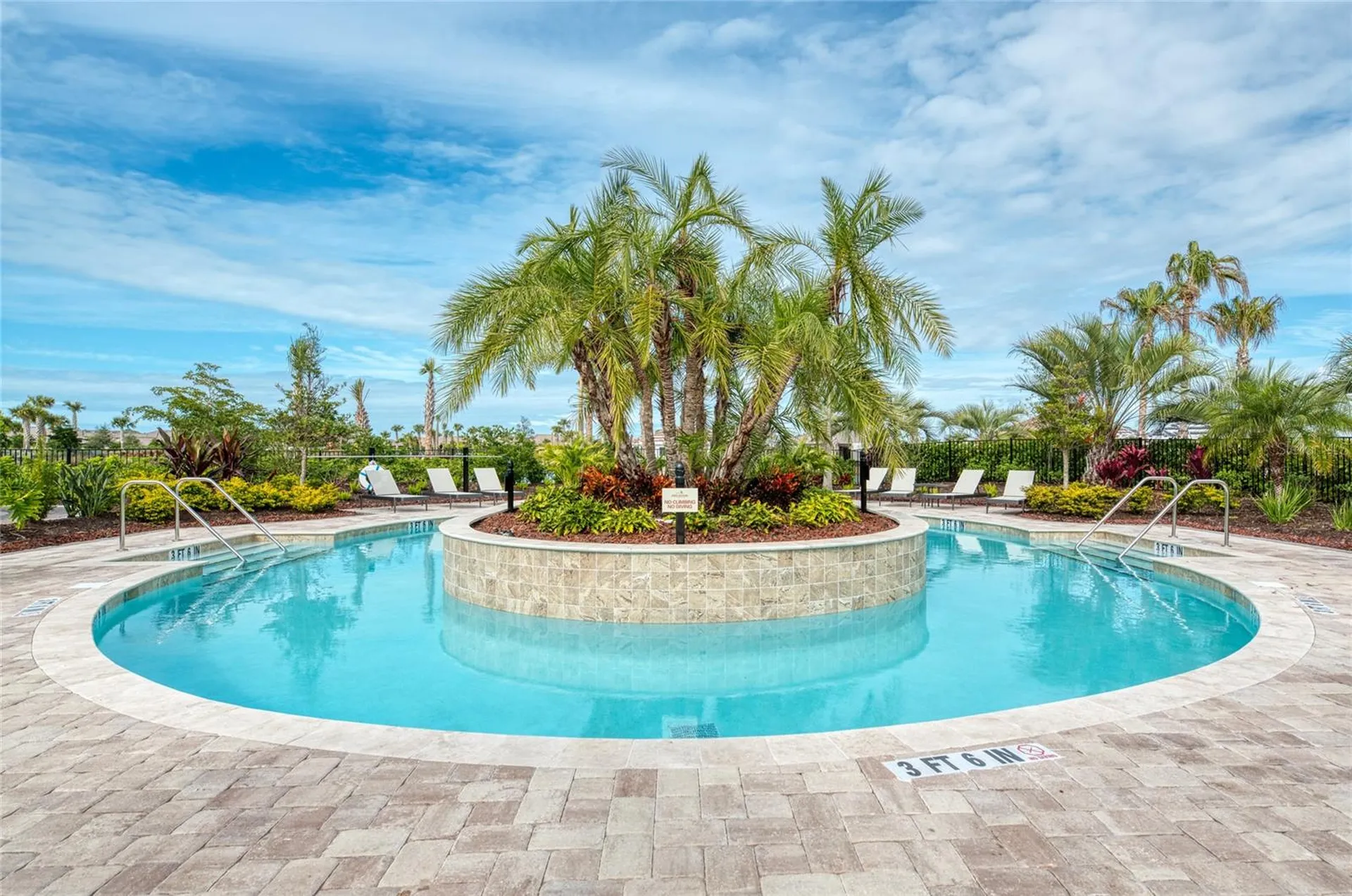 5313 Trails Bend Court Sarasota FL 34238