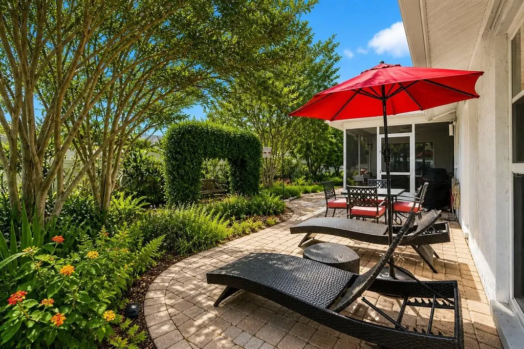 8083 Bayhaven Drive Seminole FL 33776