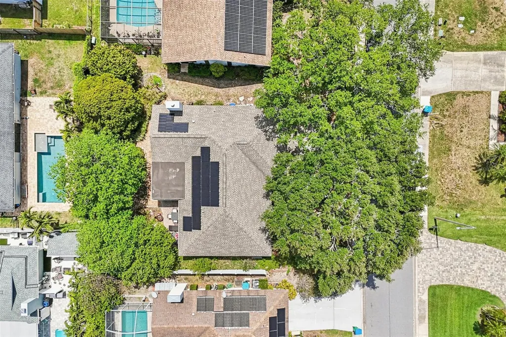 8083 Bayhaven Drive Seminole FL 33776