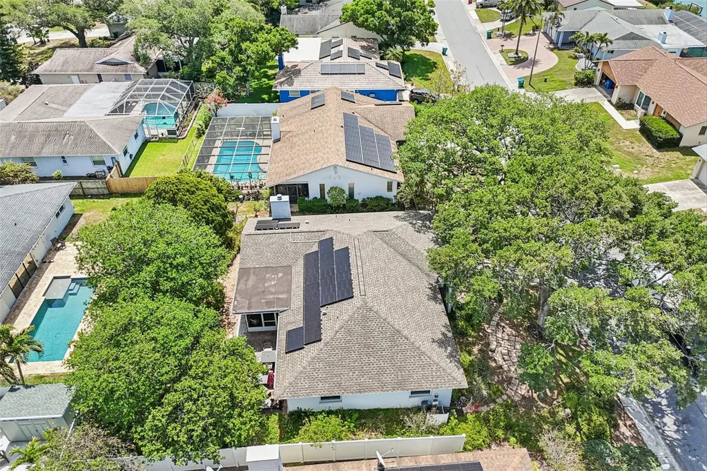 8083 Bayhaven Drive Seminole FL 33776