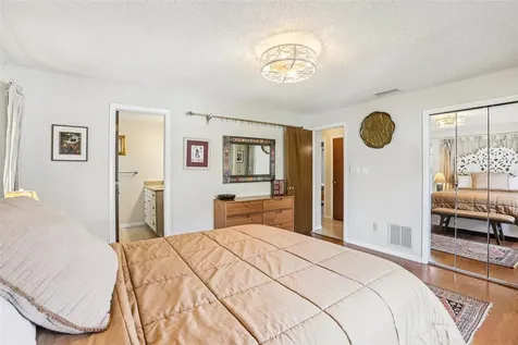 8083 Bayhaven Drive Seminole FL 33776