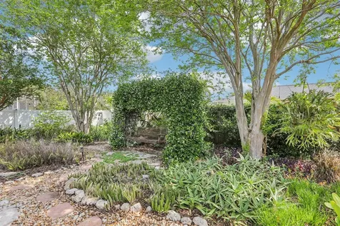 8083 Bayhaven Drive Seminole FL 33776