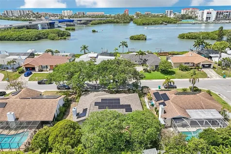 8083 Bayhaven Drive Seminole FL 33776