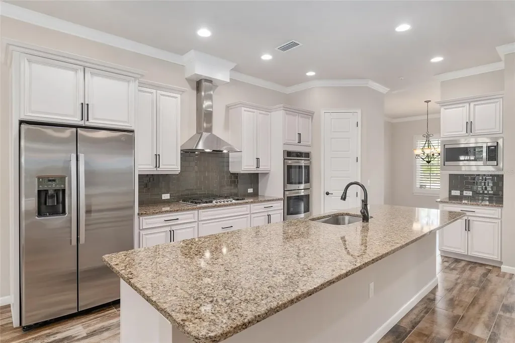 1024 NW 134 Way Newberry FL 32669