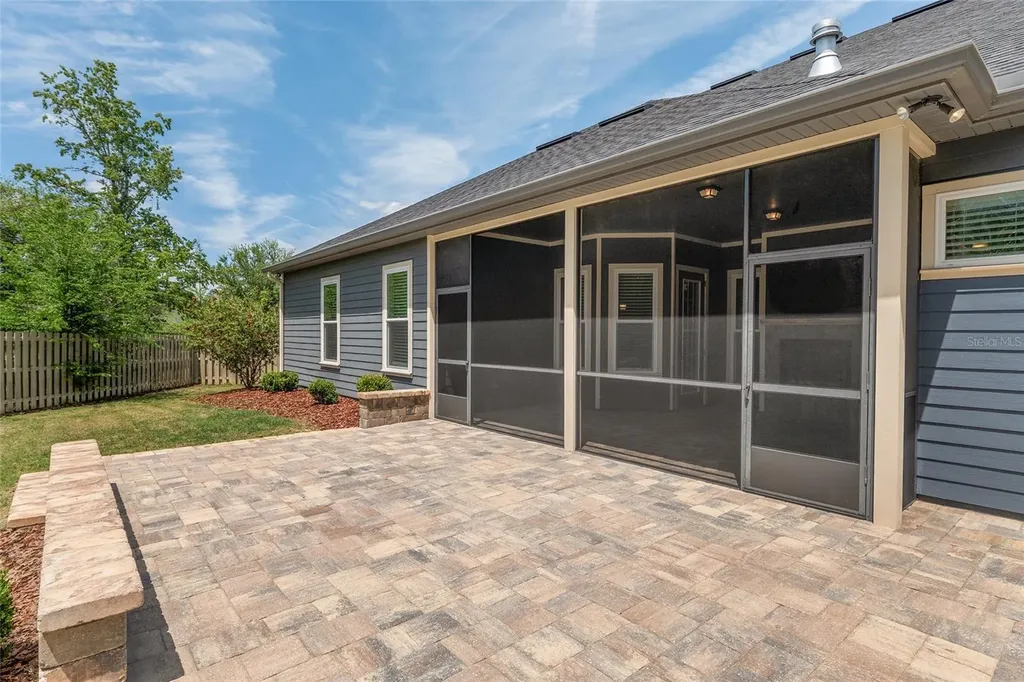 1024 NW 134 Way Newberry FL 32669