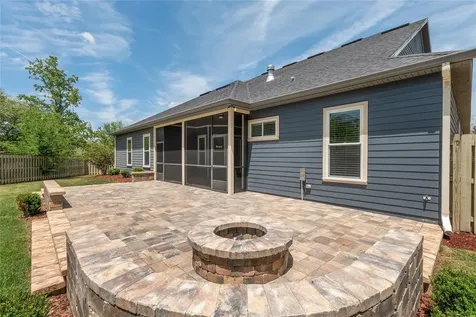 1024 NW 134 Way Newberry FL 32669