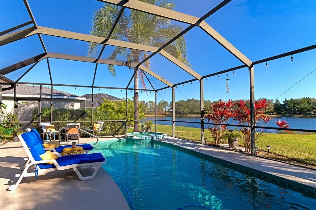 163 Bridgewater Court Bradenton FL 34212