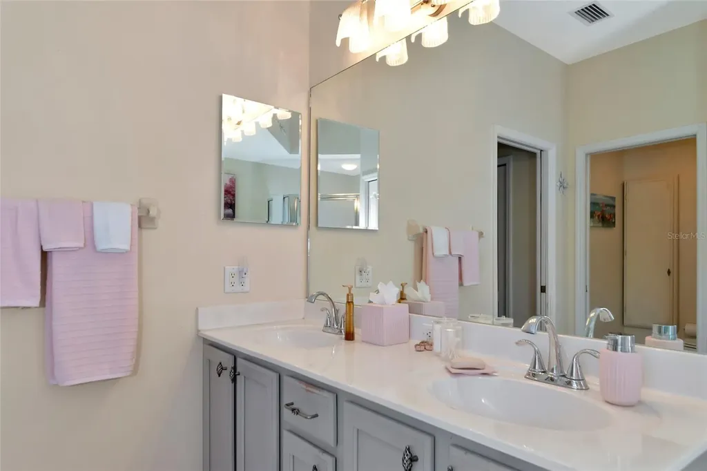 163 Bridgewater Court Bradenton FL 34212