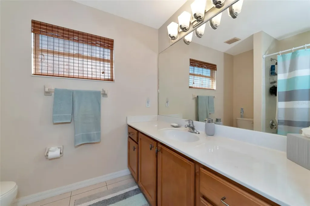 163 Bridgewater Court Bradenton FL 34212