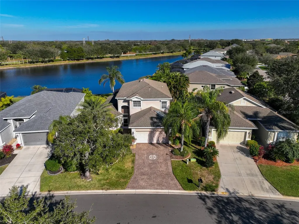 163 Bridgewater Court Bradenton FL 34212