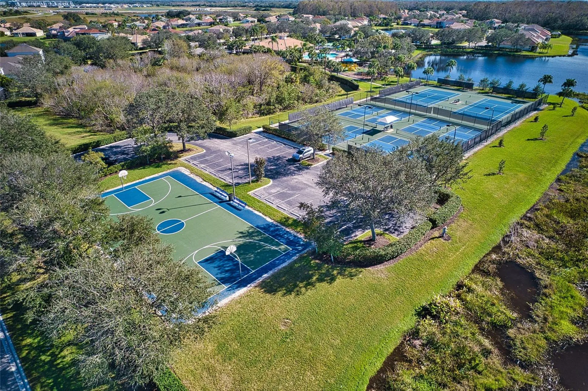 163 Bridgewater Court Bradenton FL 34212