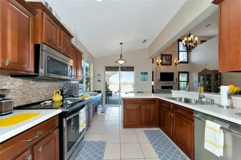 163 Bridgewater Court Bradenton FL 34212