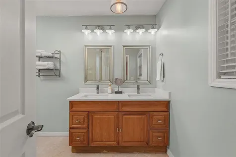 287 Boulevard Des Pins St Augustine FL 32080