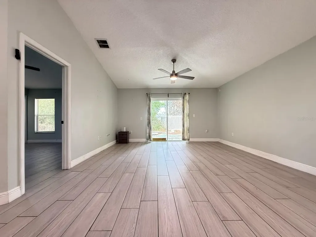 1009 Fort Smith Boulevard Deltona FL 32725