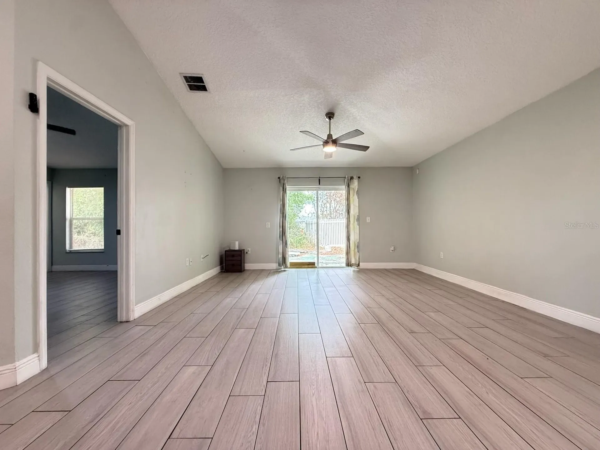 1009 Fort Smith Boulevard Deltona FL 32725
