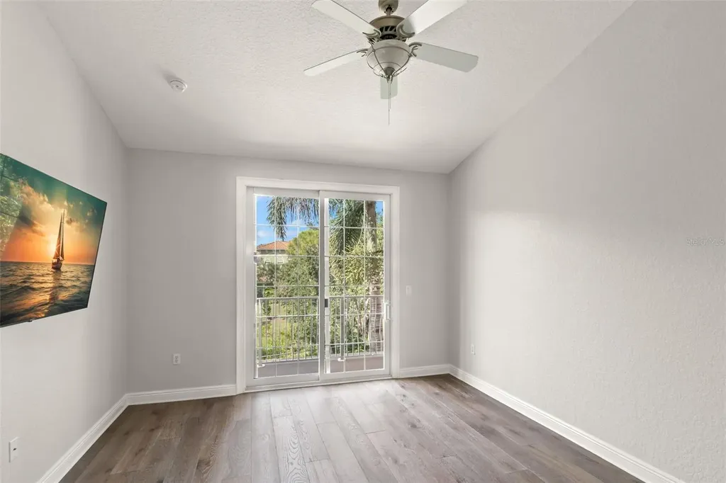 24 Mangrove Point St Petersburg FL 33705