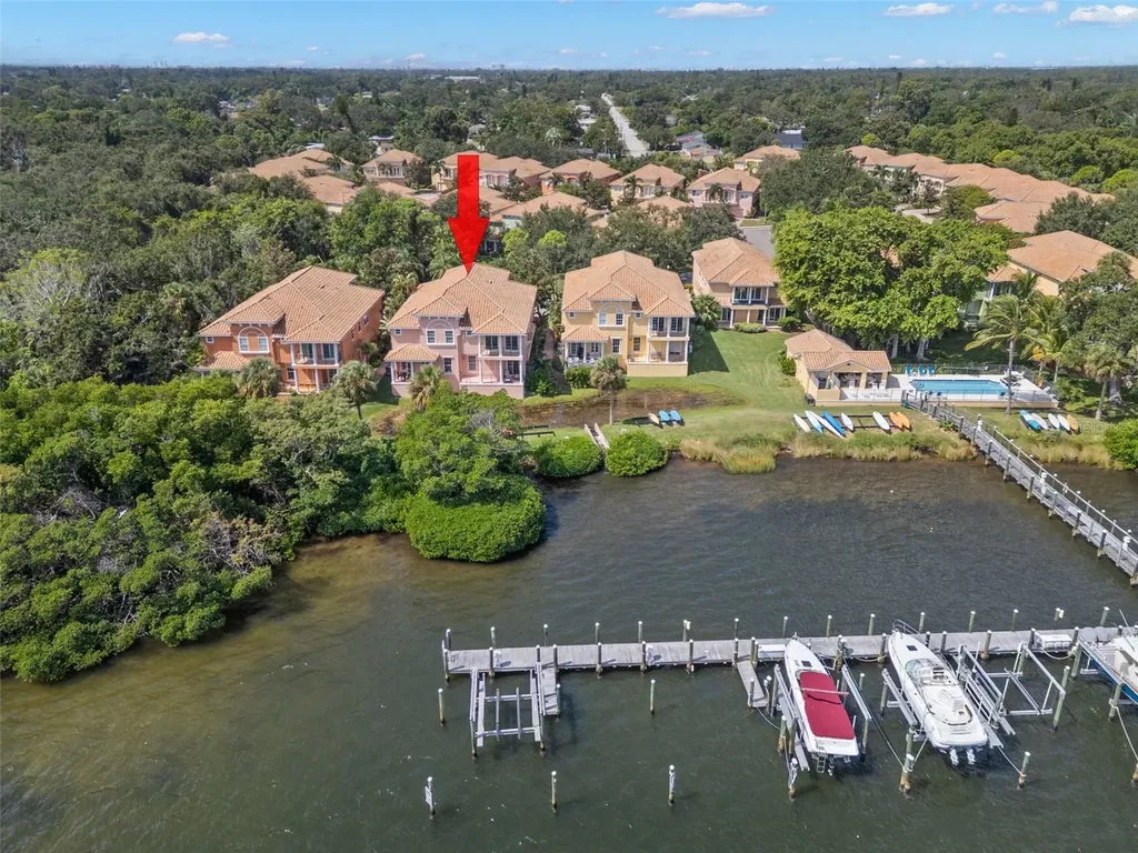 24 Mangrove Point St Petersburg FL 33705