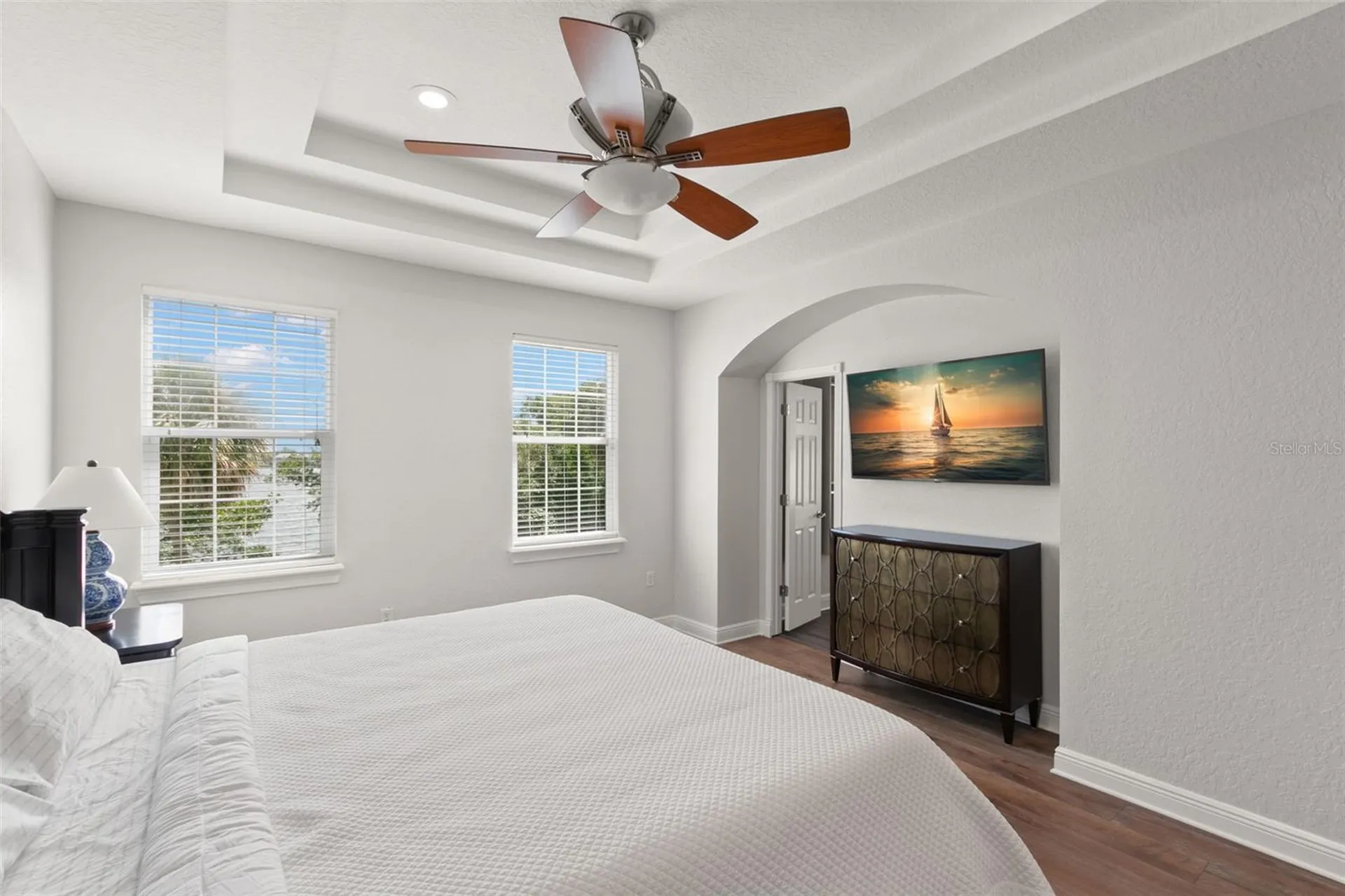 24 Mangrove Point St Petersburg FL 33705