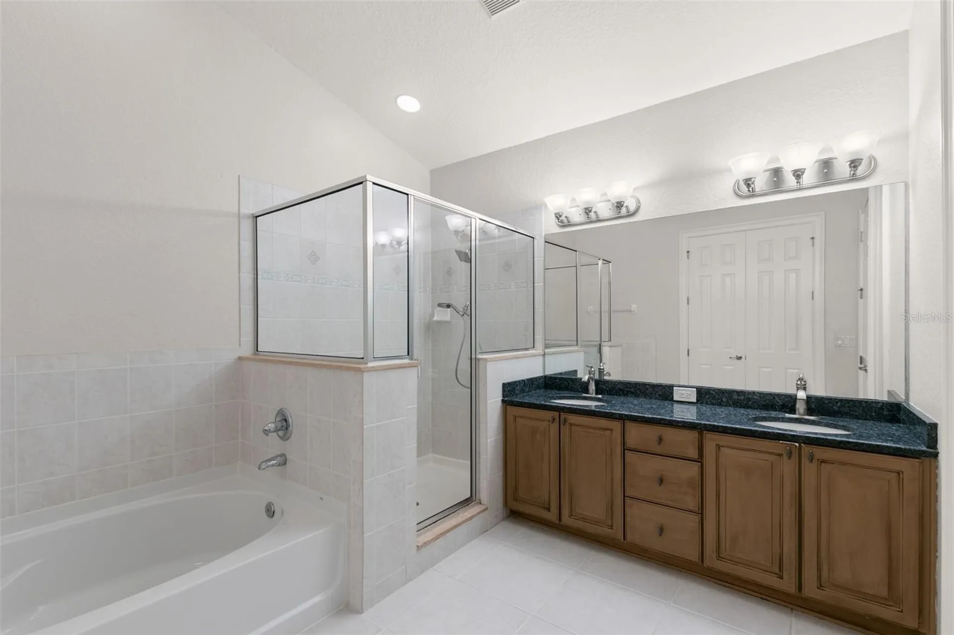 24 Mangrove Point St Petersburg FL 33705