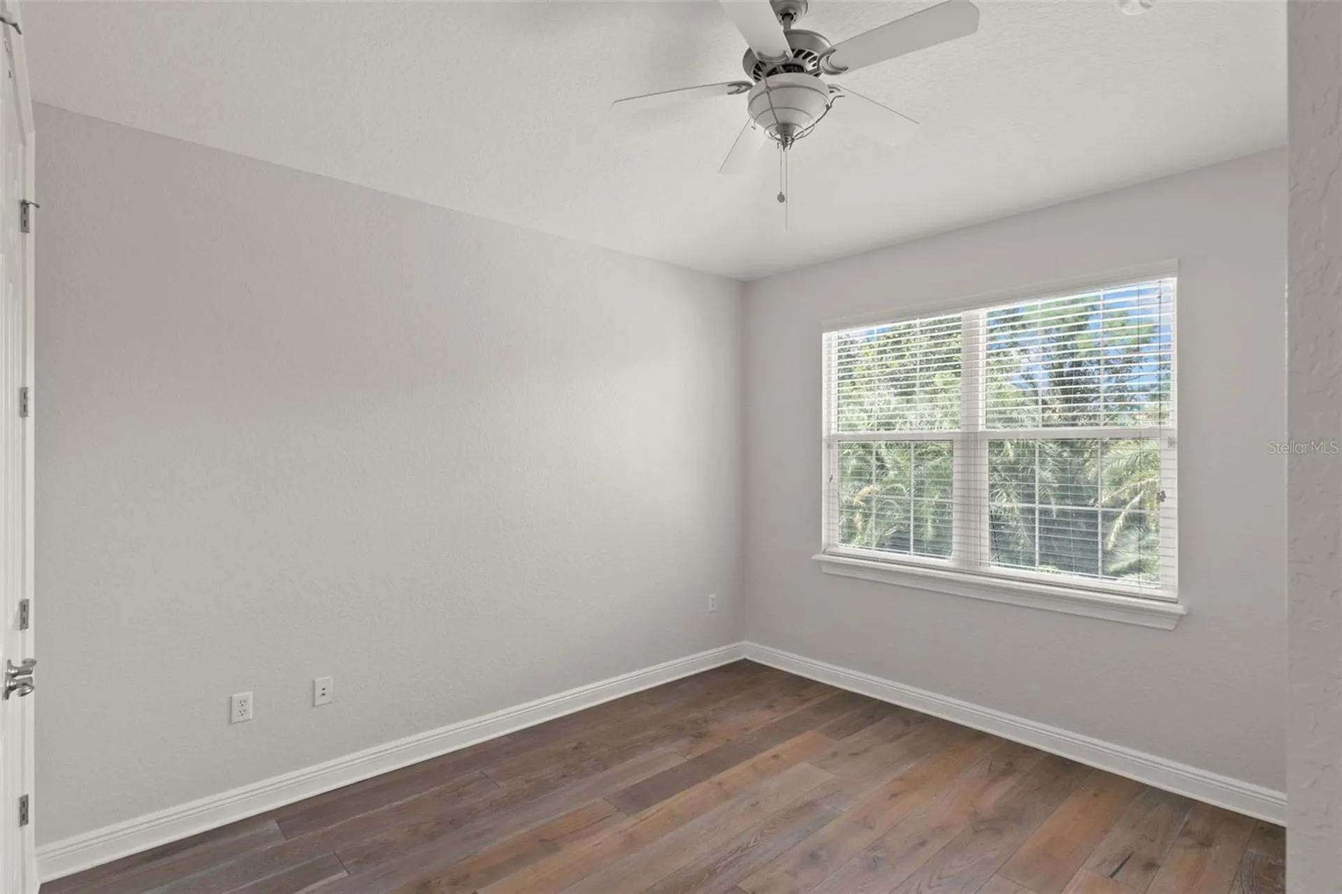 24 Mangrove Point St Petersburg FL 33705