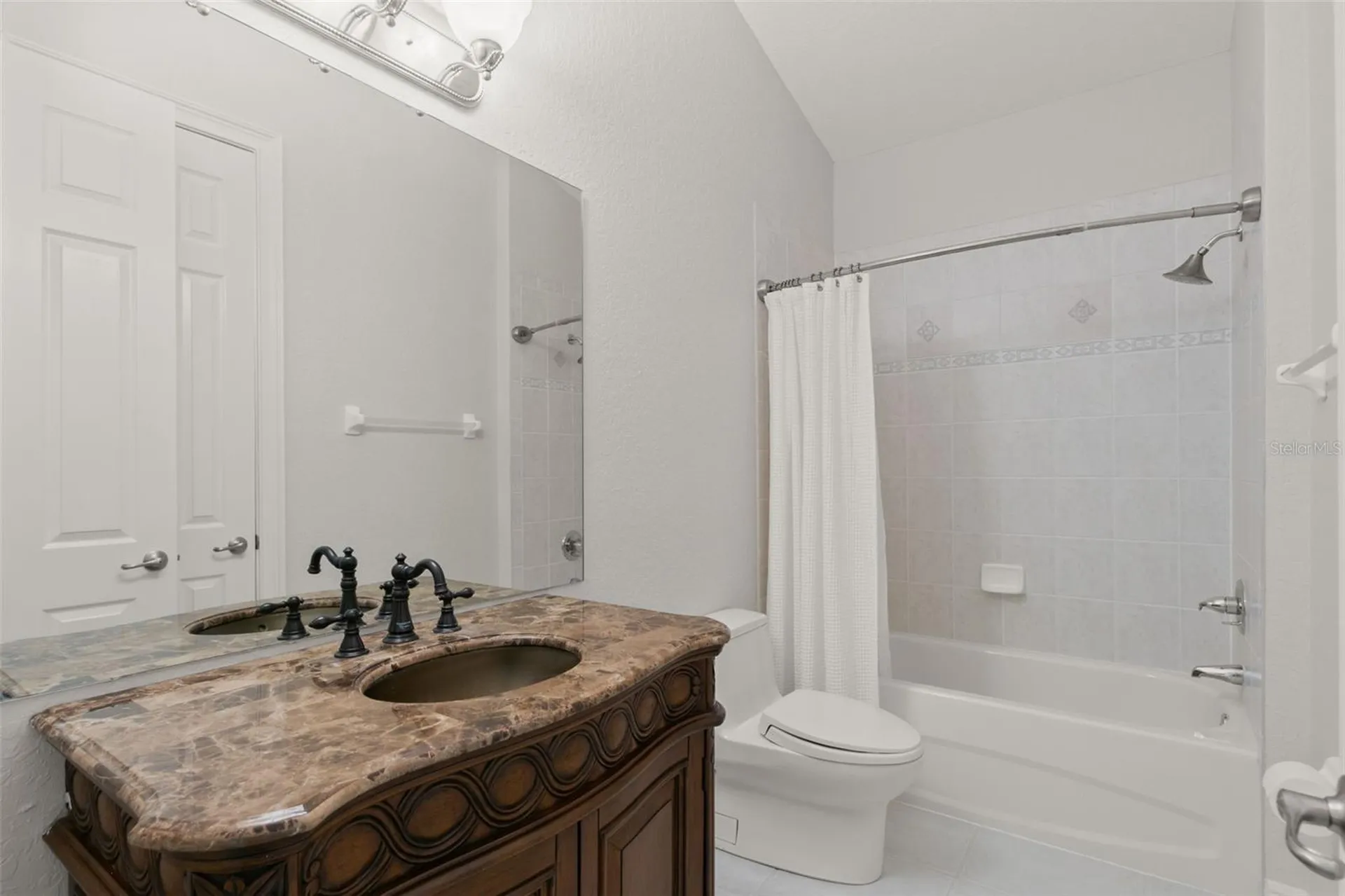 24 Mangrove Point St Petersburg FL 33705