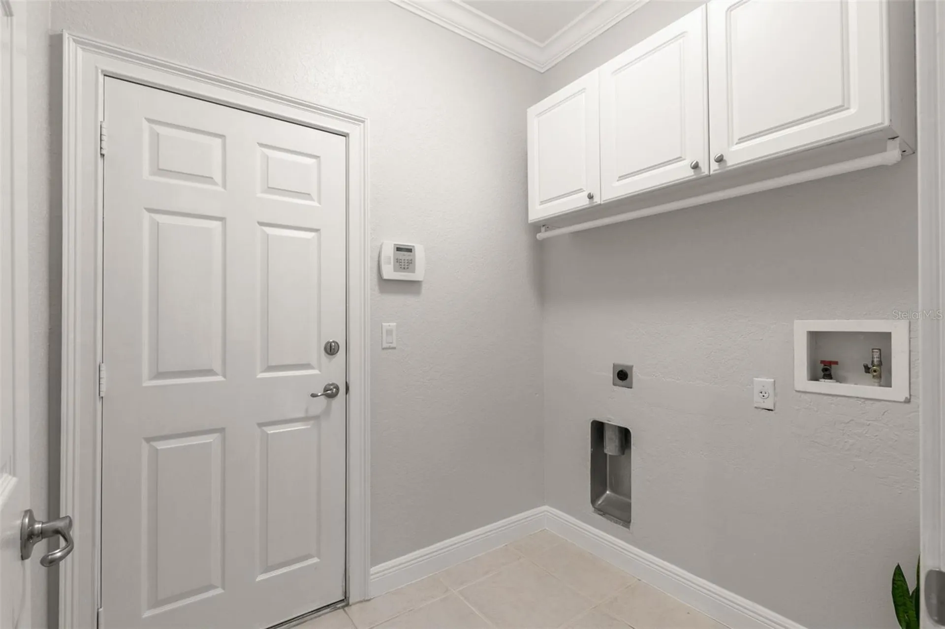 24 Mangrove Point St Petersburg FL 33705