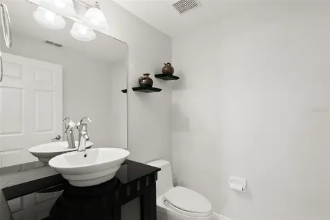 24 Mangrove Point St Petersburg FL 33705